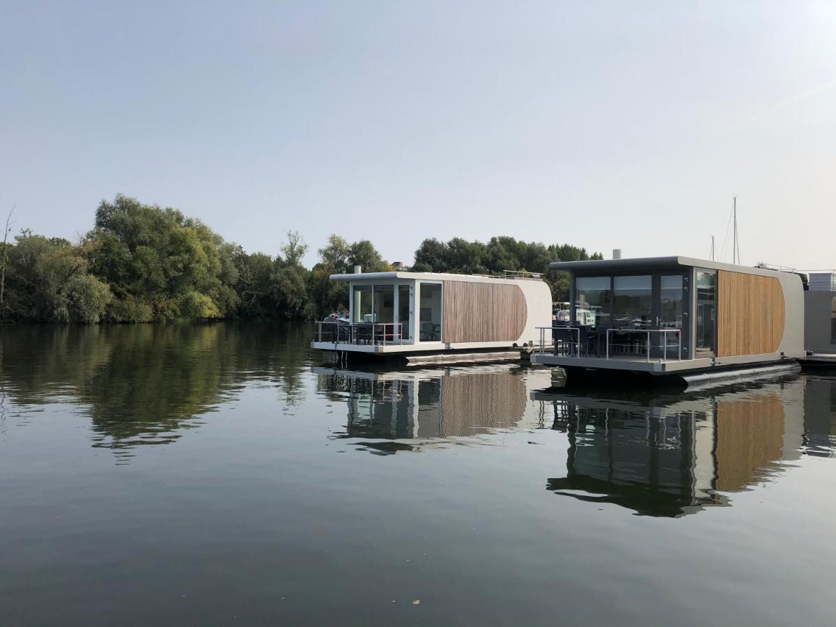 Floating Vacationhome Tenerife * Maastricht